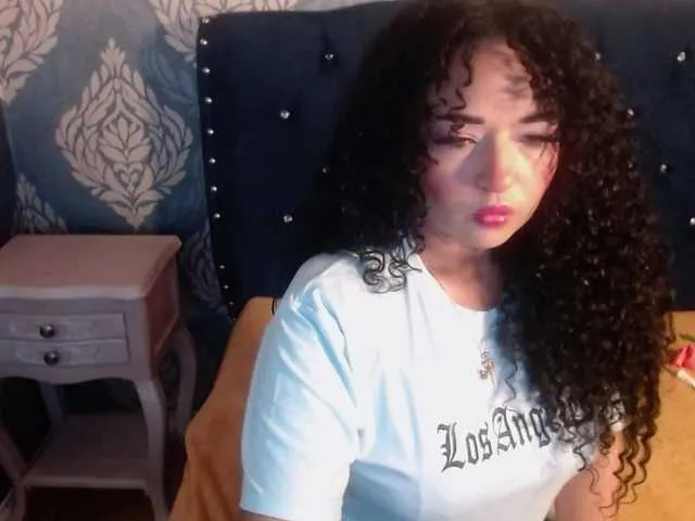 Freechat sofiacowperx on BongaCams