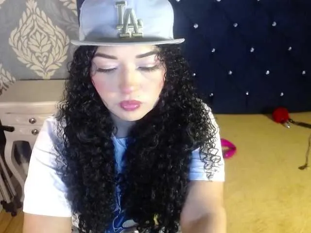 Freechat sofiacowperx on BongaCams