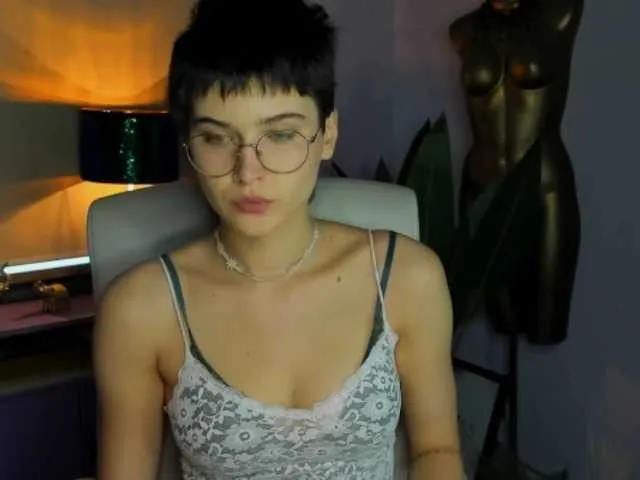 Offline soft-sarah on BongaCams