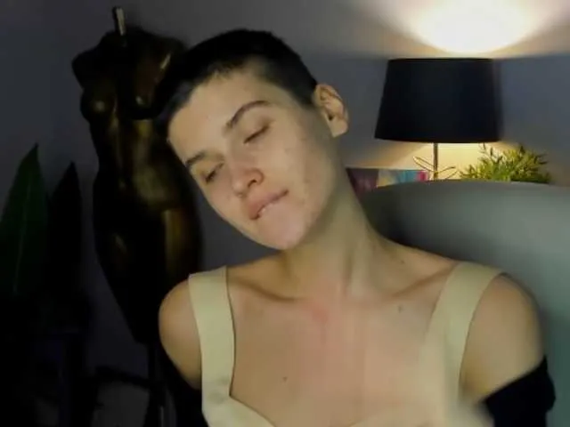 Offline soft-sarah on BongaCams