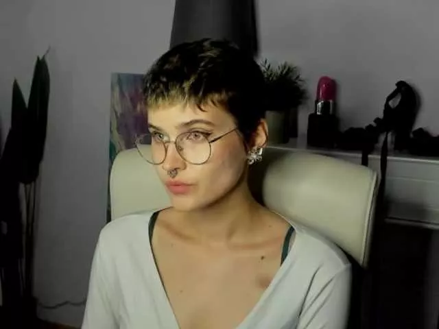 Offline soft-sarah on BongaCams