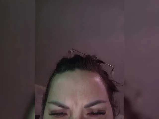 Offline SonyaManya on BongaCams