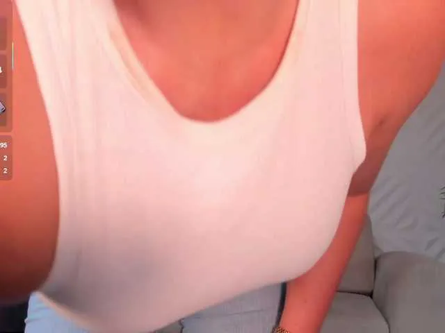 Offline SophieBarnett on BongaCams