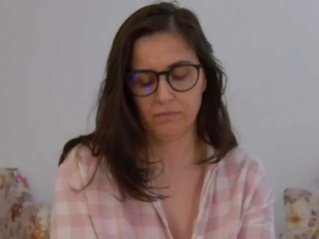 Offline SophieeRain on BongaCams