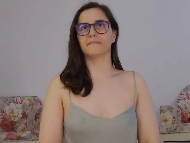 Offline SophieeRain on BongaCams