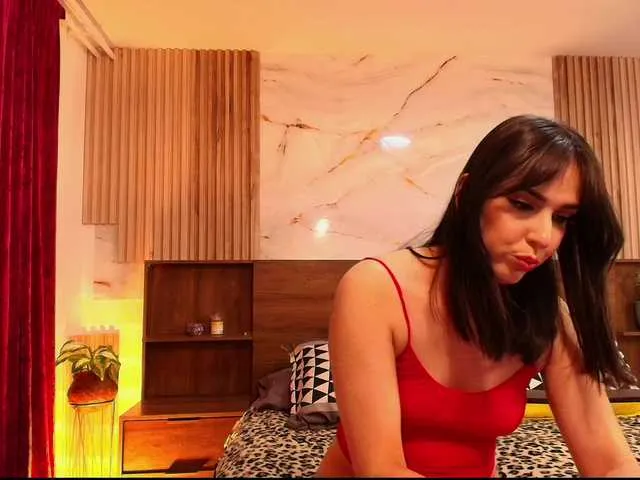 Offline SophieRosse1 on BongaCams