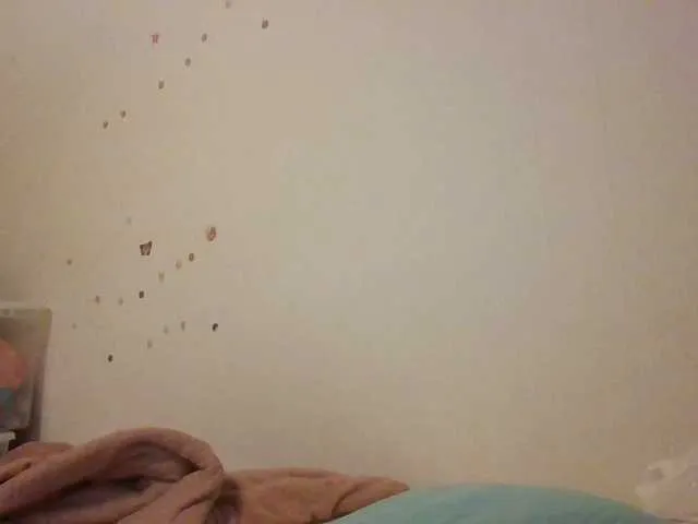 Offline starlight1983 on BongaCams