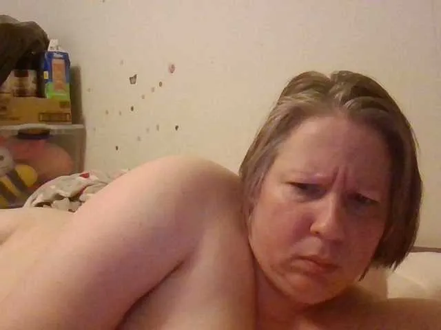 Offline starlight1983 on BongaCams