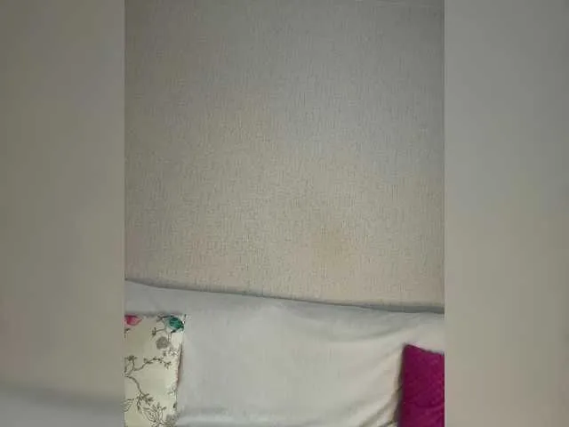 Offline Sun-Balm on BongaCams