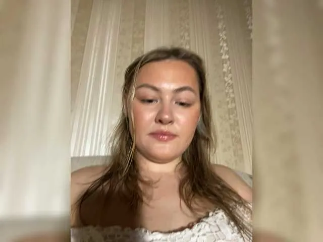 Offline SunshineEmma on BongaCams