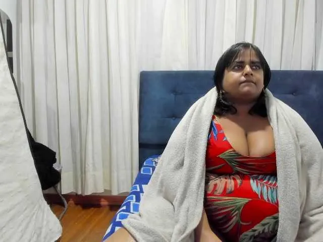 Offline SusanaEshwar on BongaCams