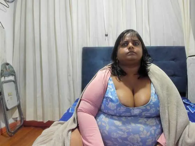 Offline SusanaEshwar on BongaCams