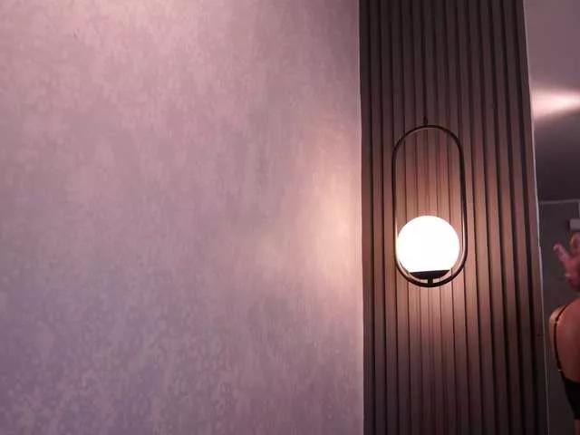 SusanWall from BongaCams