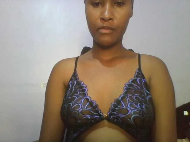 Offline Sweet-boo on BongaCams