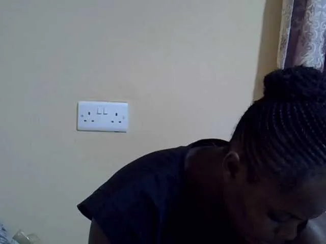 Offline Sweet-diva on BongaCams