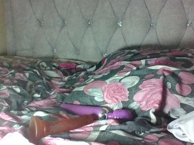 Sweet-Iddah from BongaCams