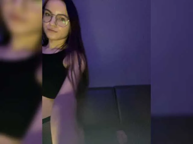 Offline sweet-kiss22 on BongaCams