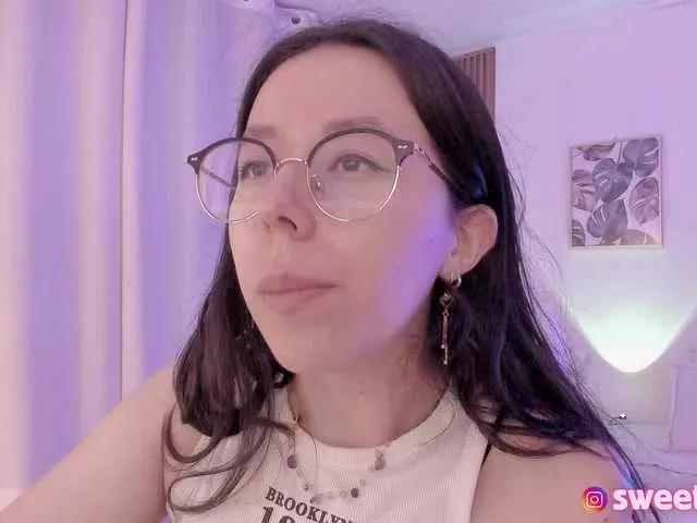 sweet-vera from BongaCams
