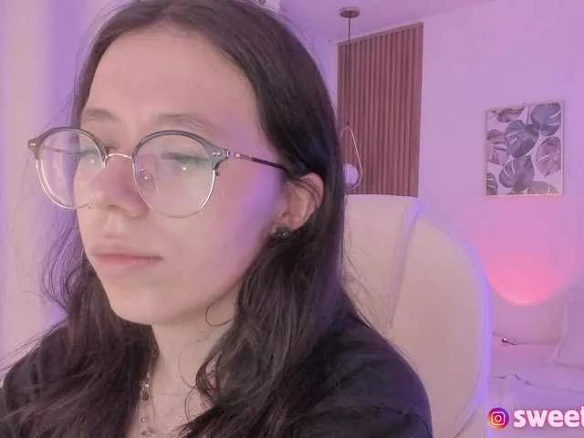 sweet-vera from BongaCams