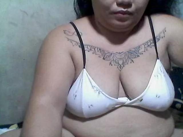 sweetasian33 from BongaCams
