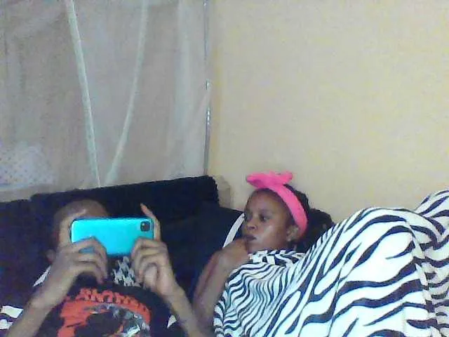 sweetdickpussy2 on BongaCams 