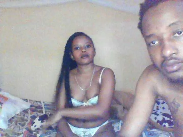 sweetdickpussy2 on BongaCams 