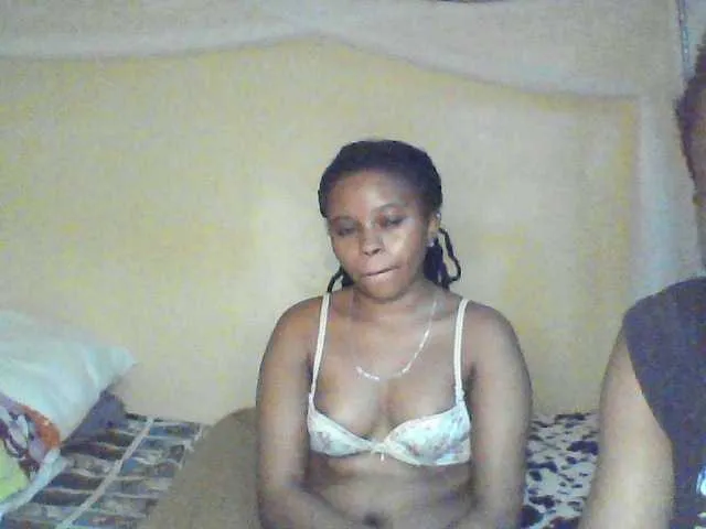 sweetdickpussy2 on BongaCams 