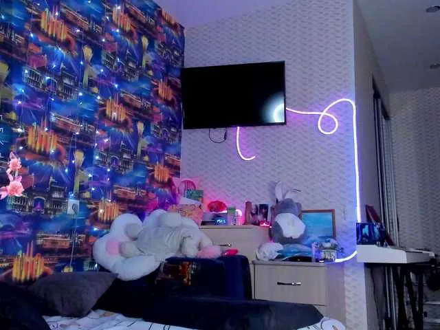 Offline sweeteRose on BongaCams