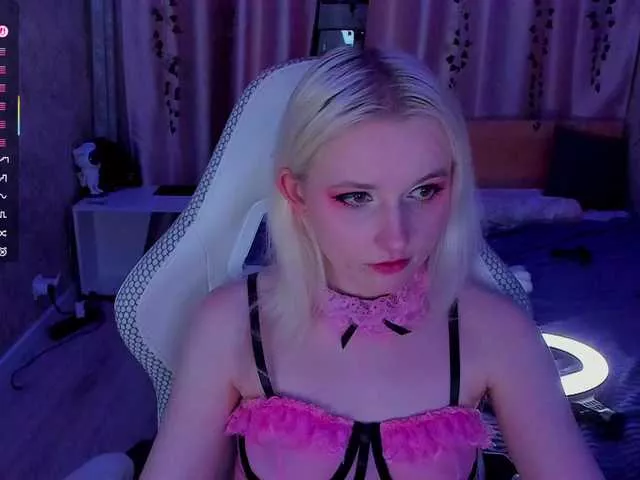 Offline sweeteRose on BongaCams