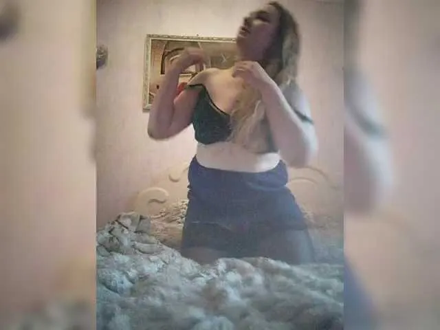 Freechat Sweetflowera on BongaCams