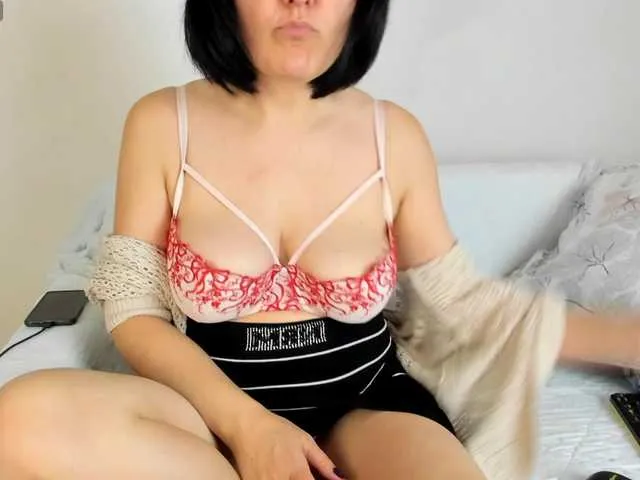 Offline sweethoneydew on BongaCams