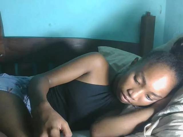 Sweetiepop from BongaCams