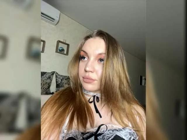 sweetlilya from BongaCams