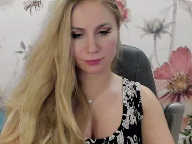 Freechat SweetMirande on BongaCams