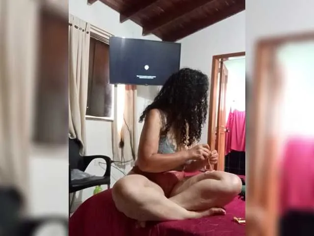 Offline Taniamilf69 on BongaCams