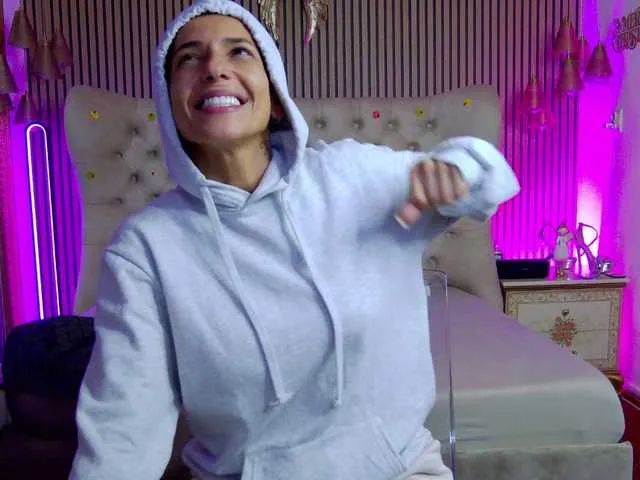 Freechat TastyShow on BongaCams