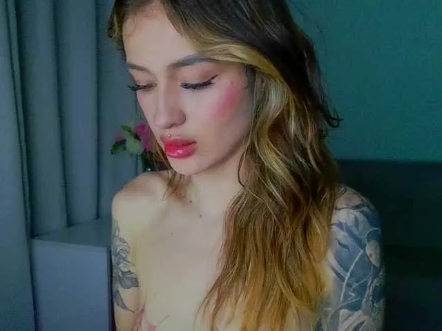 Offline TaylorKnapp on BongaCams