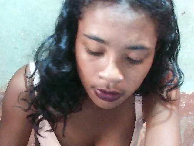 Offline TriciaBella on BongaCams