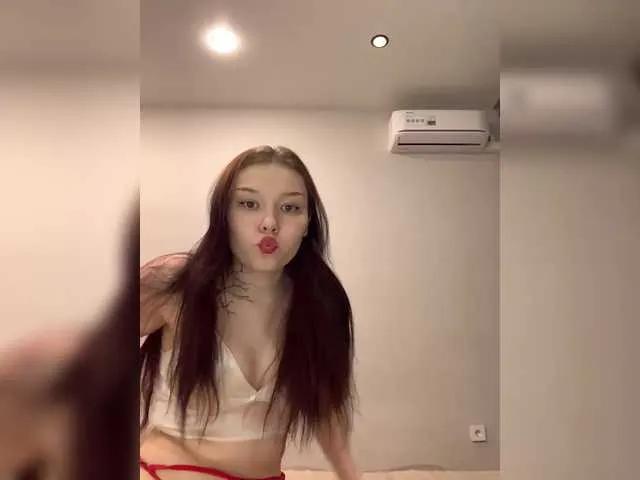 TUYA2 from BongaCams is Freechat