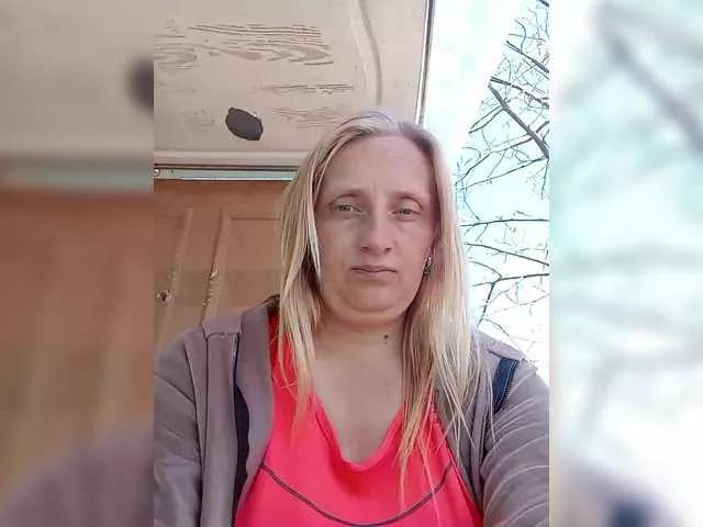 Uana021993 from BongaCams