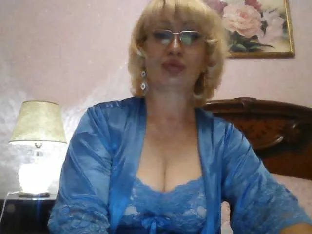 Ur-Mami on BongaCams