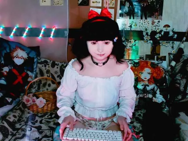 Offline Usagi-Blush on BongaCams