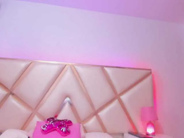 Offline ValentinaColleman on BongaCams