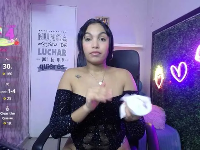 Offline valeria-martinez19 on BongaCams
