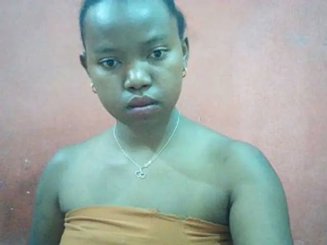 Offline valeria223 on BongaCams