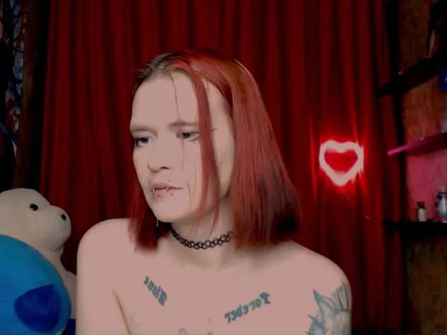 Offline Velvet-and-Venom on BongaCams