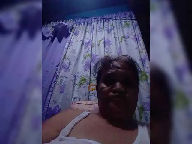 Offline VelvetRose1 on BongaCams