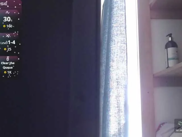 Offline VenusMiloNaylaNova on BongaCams