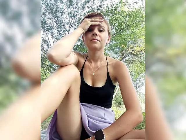 Victoria03 from BongaCams