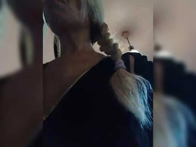 Offline victoria71 on BongaCams